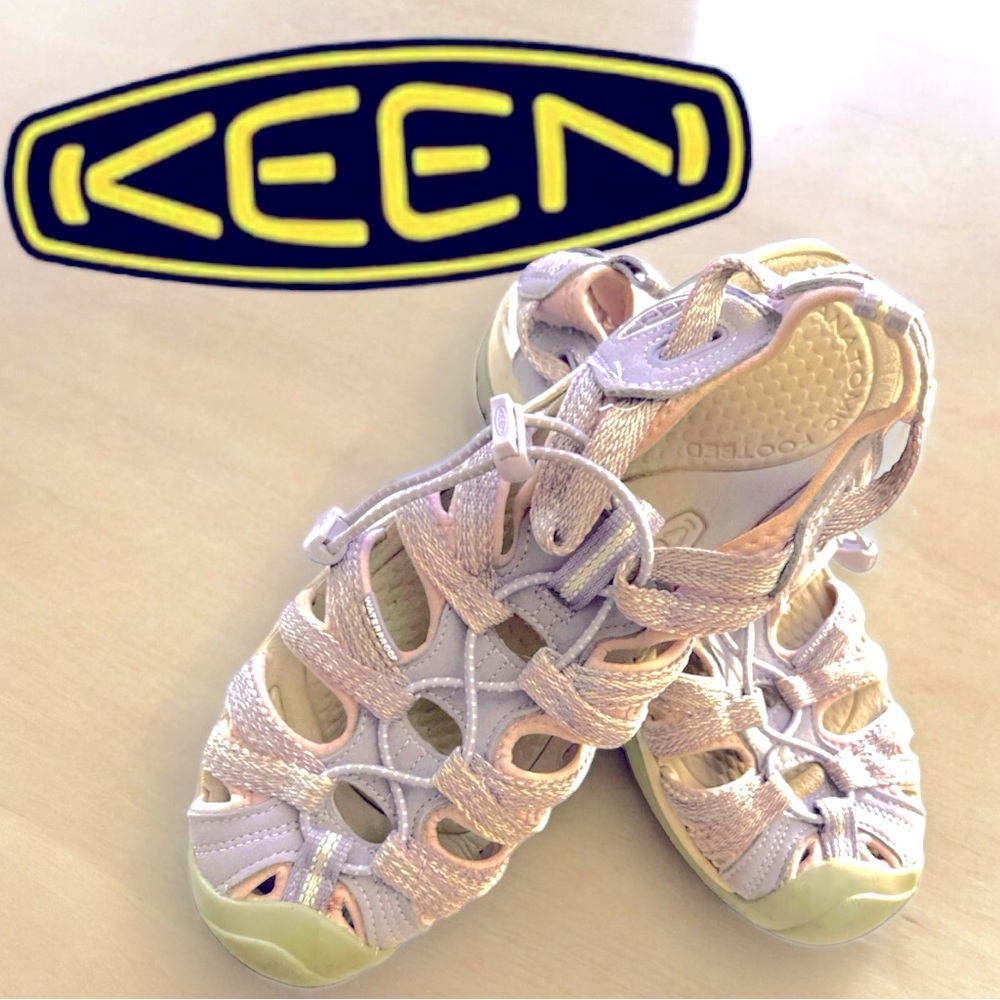 KEEN Size 8.5 Lavender & Gray Sandals Gently Used Adjustable Hiking Sandals